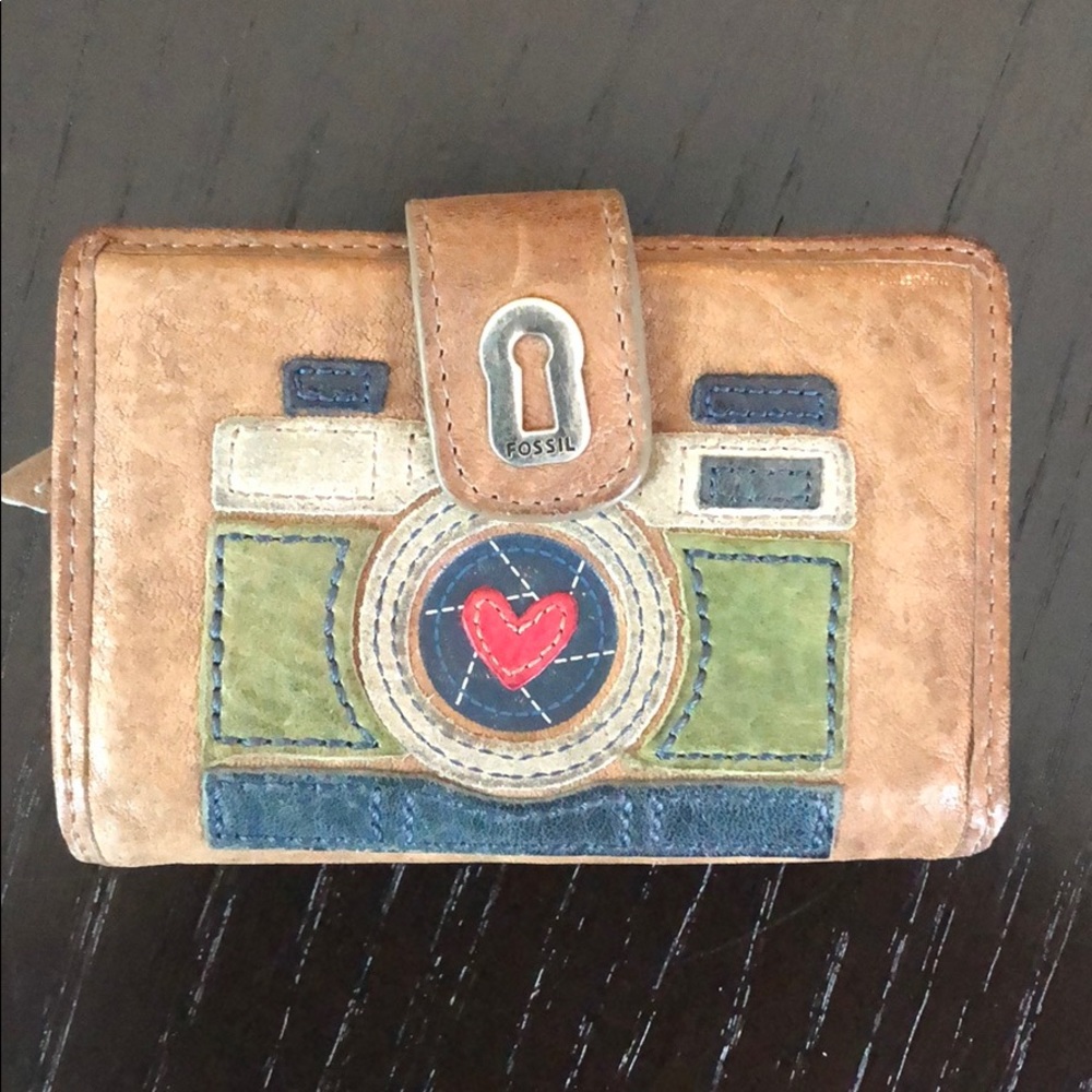 Fossil wallet